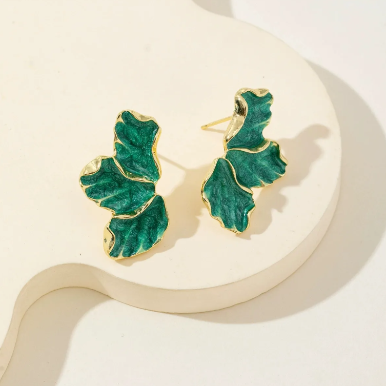 Modern Chic Gold Plated Flower pettels Earring