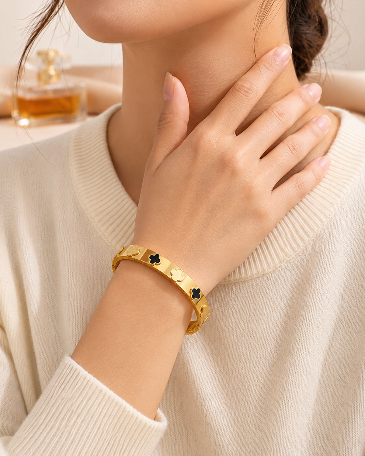 Luxury Black Clover Gold Cuff Bracelet
