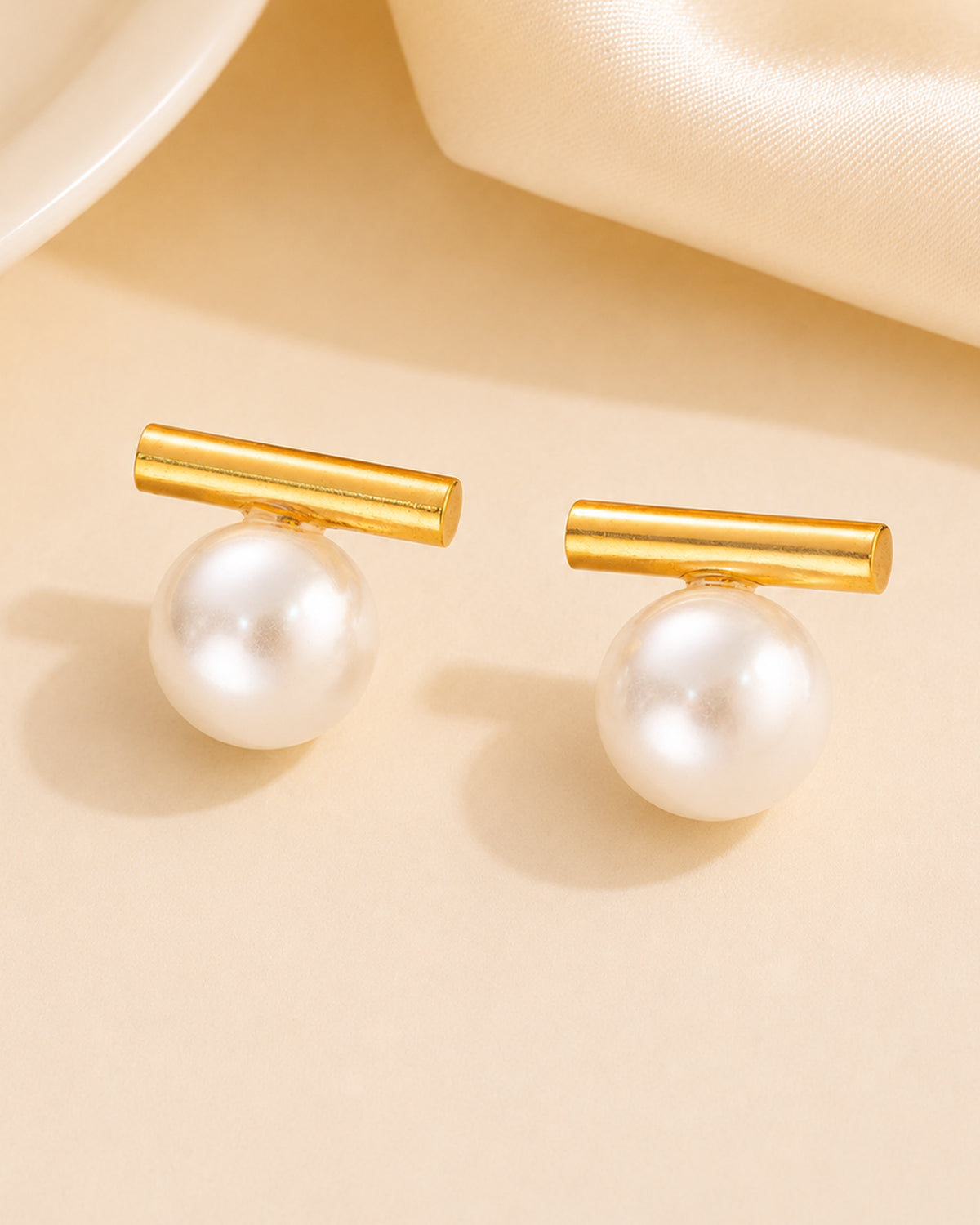 Minimal Pearl Bar Stud Earrings