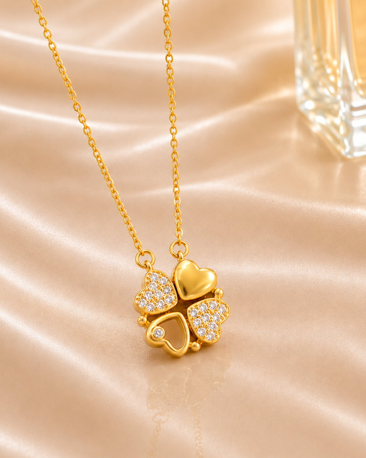 Magnetic Four Heart Clover Pendant Necklace for Women