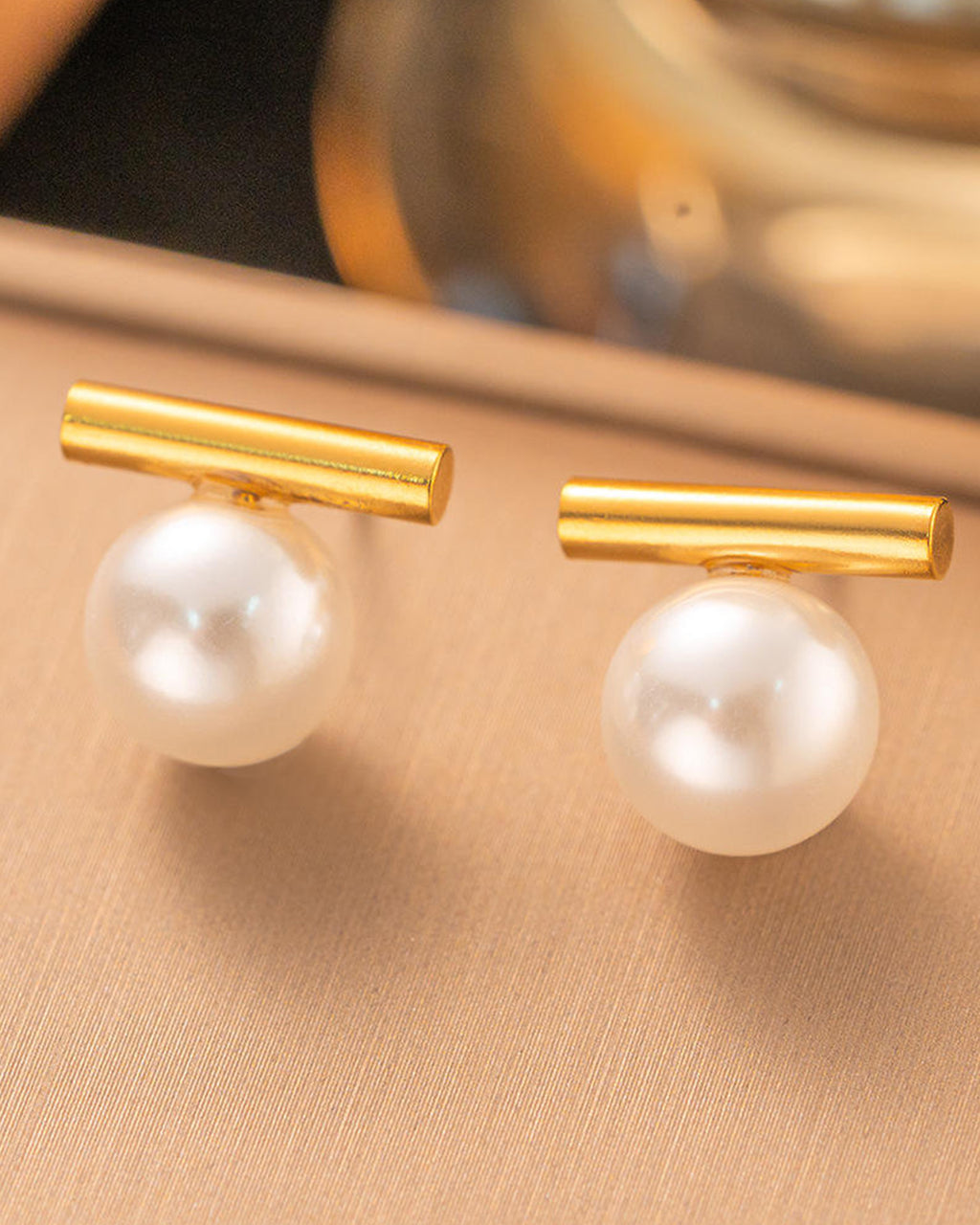 Minimal Pearl Bar Stud Earrings