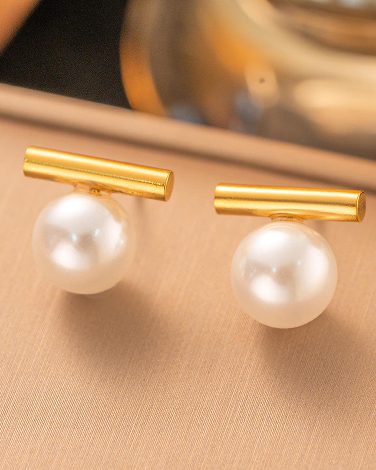 Minimal Pearl Bar Stud Earrings