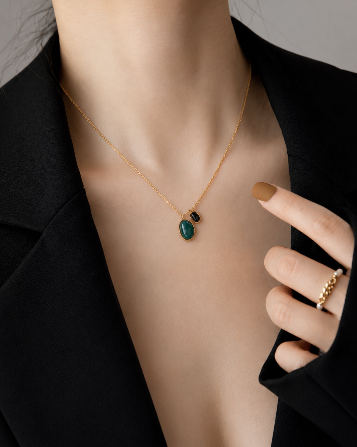 Dual Oval Charm Pendant Necklace
