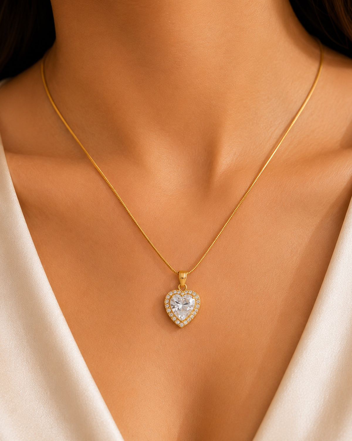 Heart Halo Pendant Necklace with Clear Centre Stone