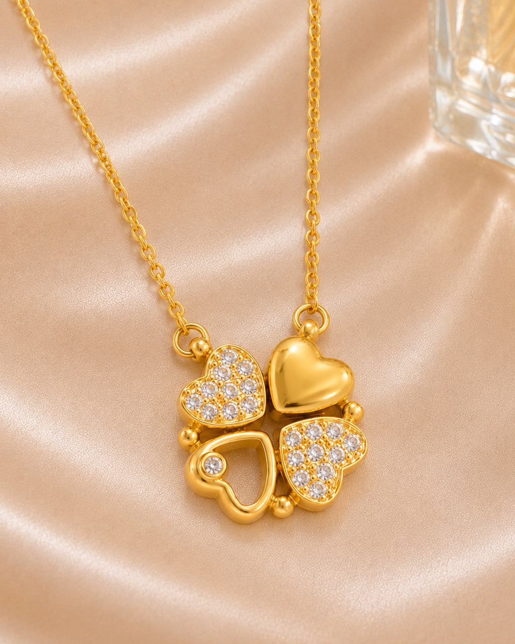Magnetic Four Heart Clover Pendant Necklace for Women